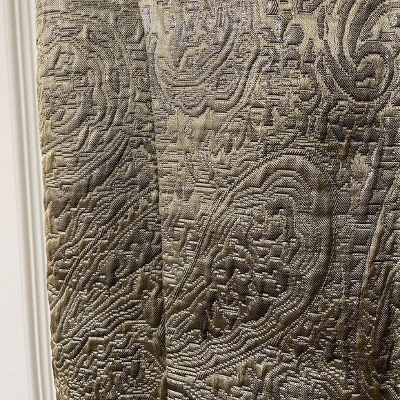 BOGO 🚨 The Limited Pencil Skirt - Picture 6 of 6